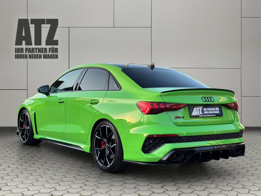 Audi RS3 Lim. 2.5 TFSI quattro *PANO*1HAND*AUDI GARAN