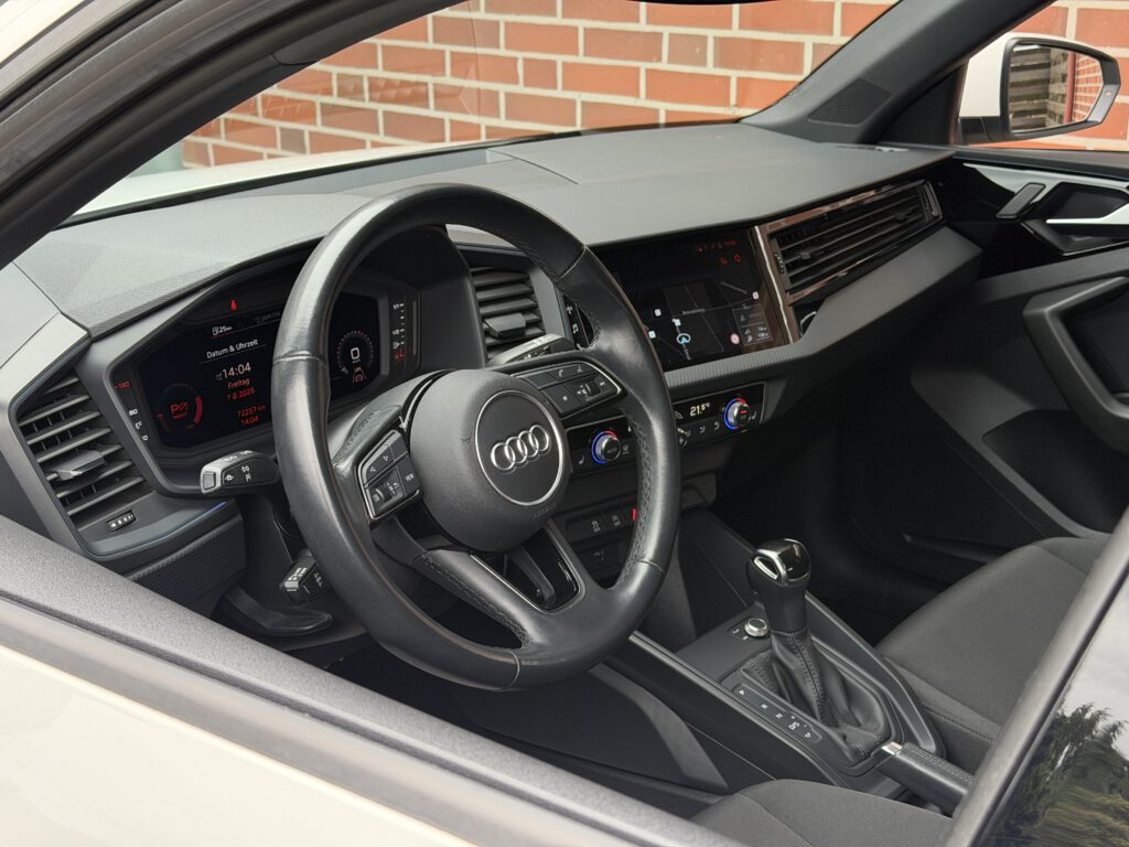 Audi A1 SB 30 TFSI S-line Virtual*LED*SHZ*Automatik