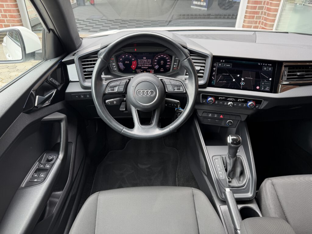 Audi A1 SB 30 TFSI S-line Virtual*LED*SHZ*Automatik