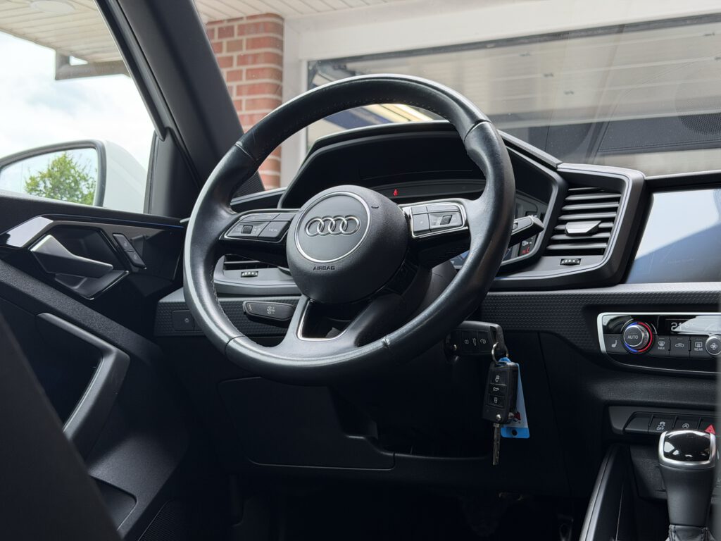 Audi A1 SB 30 TFSI S-line Virtual*LED*SHZ*Automatik